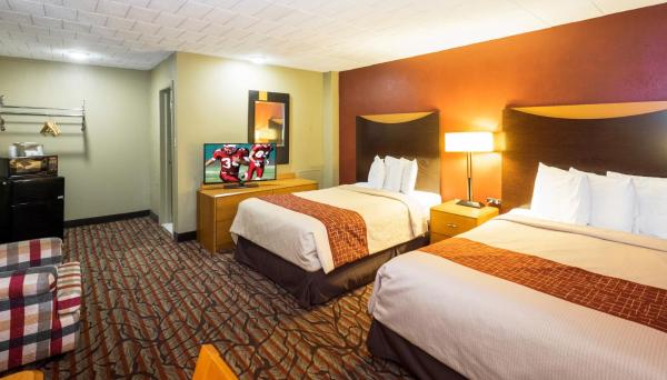 Deluxe Double Room with Two Double Beds - Smoking